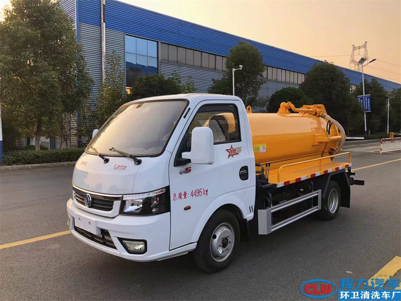 東風途逸藍牌吸污車